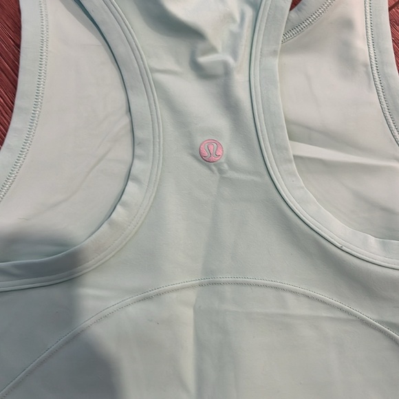 Lululemon high neck tank - Picture 3 of 3
